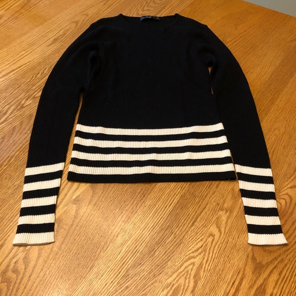 Zara Women’s Sweater Size Small - Picture 2 of 4